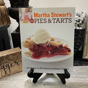 Martha Stewart’s Pies & Tarts First Edition 2011